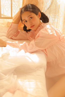 巨乳妻子